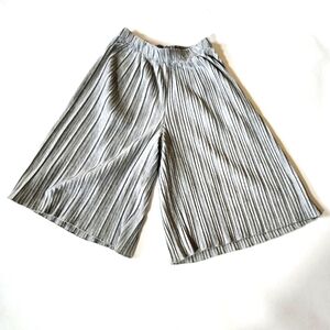 Zara Gray Ruffled Pants